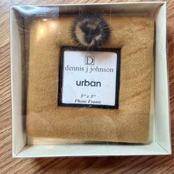 Dennis J Johnson Urban Tan Photo Frame - Picture 2 of 6